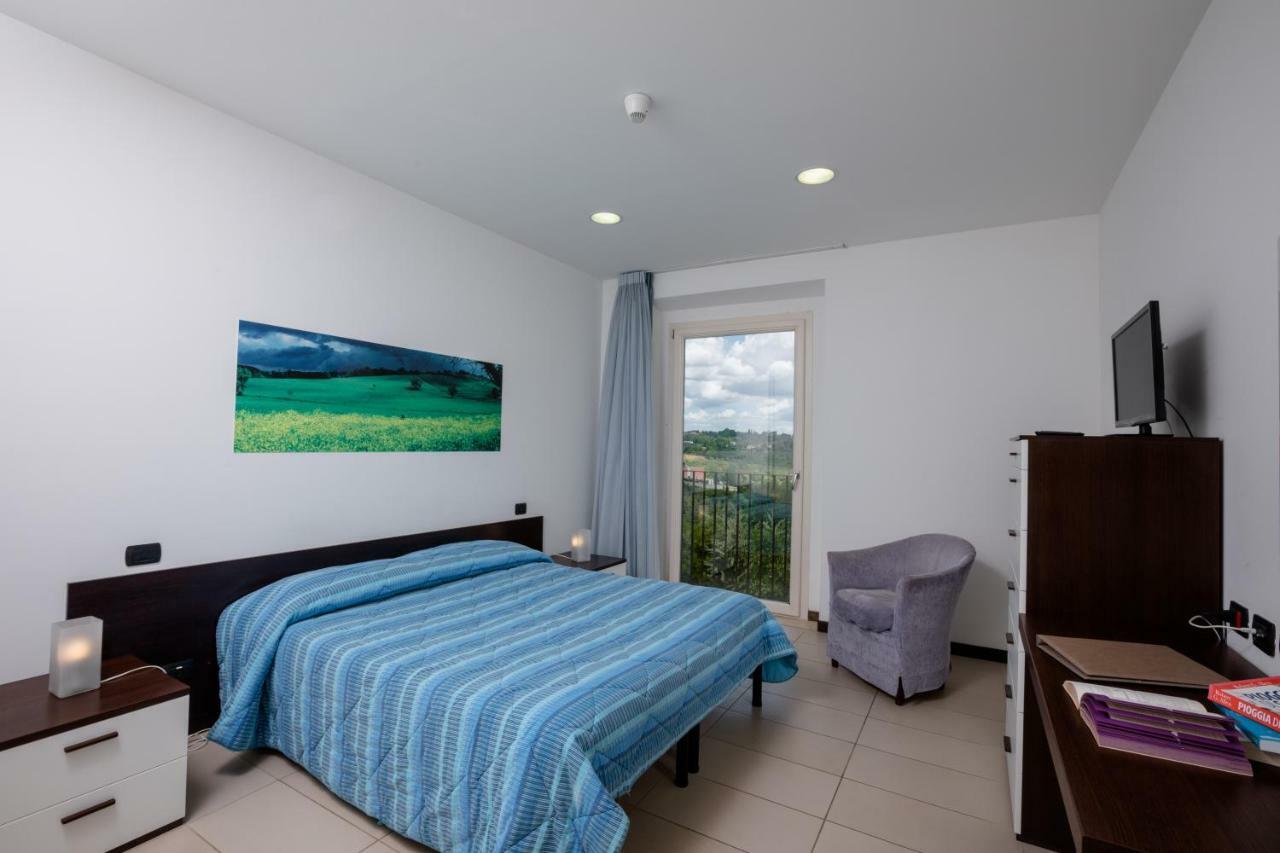 Porta Pispini Aparthotel