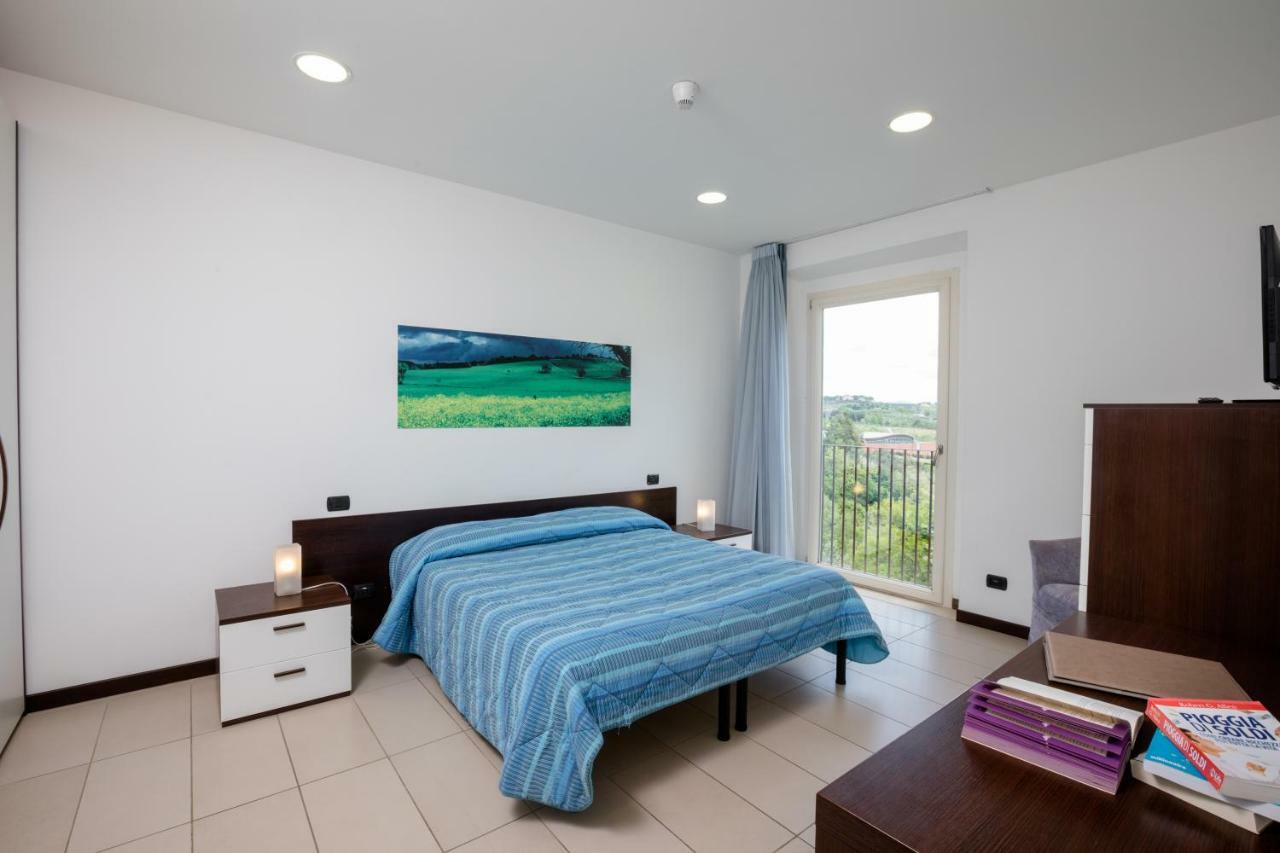 Porta Pispini Apartahotel